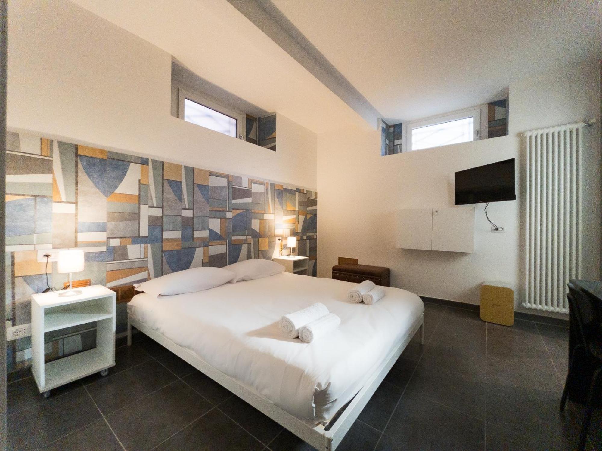 Rrrapido Holy Suites And Rooms - Via Sardegna Mailand Exterior foto