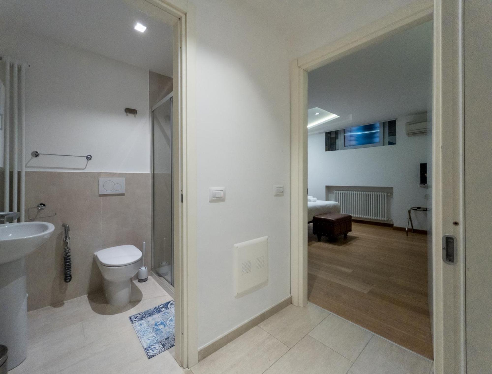 Rrrapido Holy Suites And Rooms - Via Sardegna Mailand Exterior foto